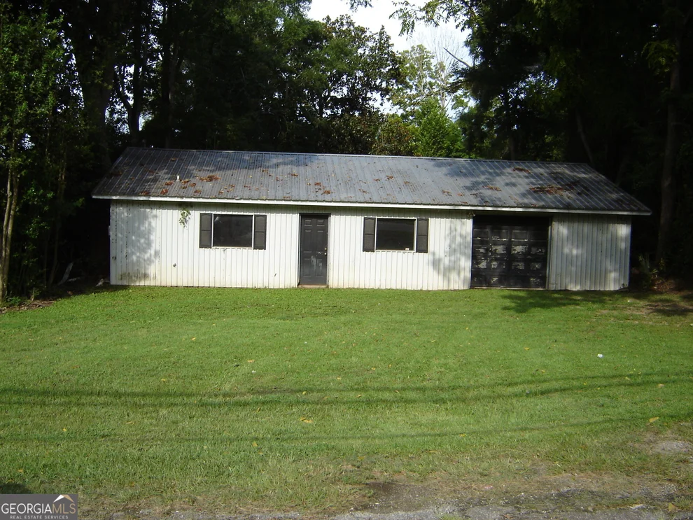 Unit for sale at 5505 20th Avenue, Valley, AL 36854