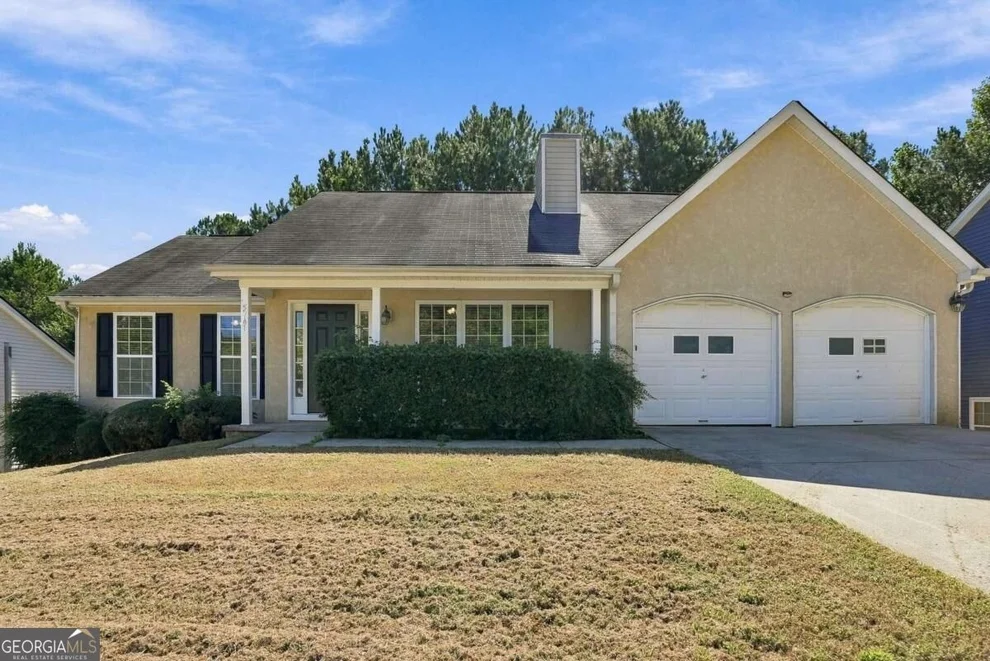 Unit for sale at 5741 Village Loop, Fairburn, GA 30213