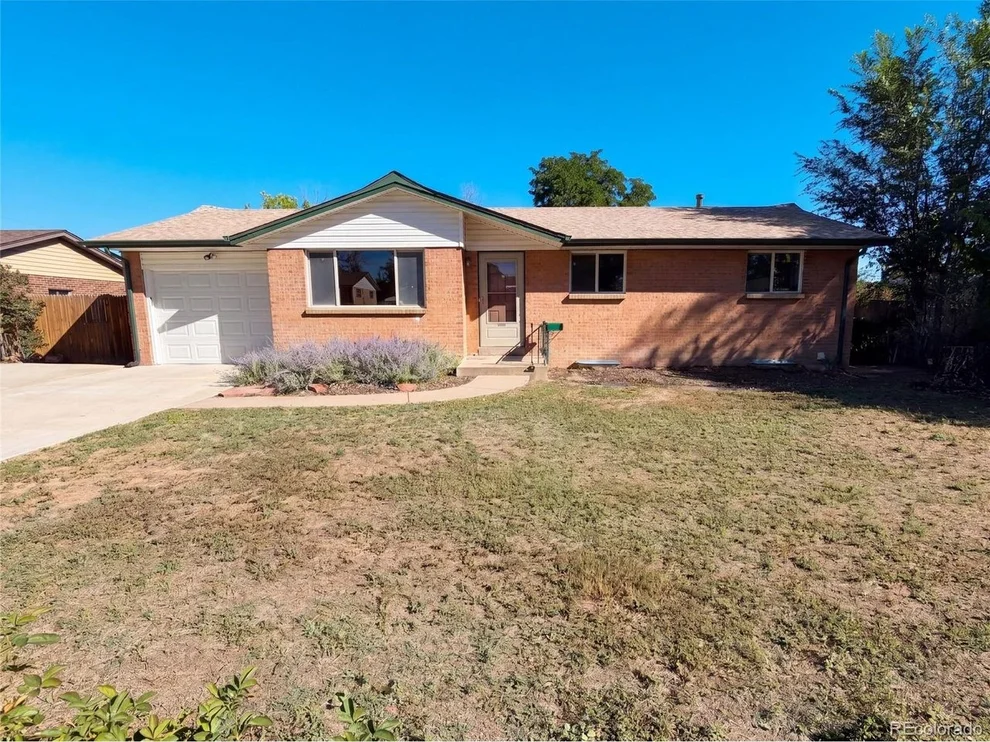 Unit for sale at 12129 E Exposition Dr, Aurora, CO 80012