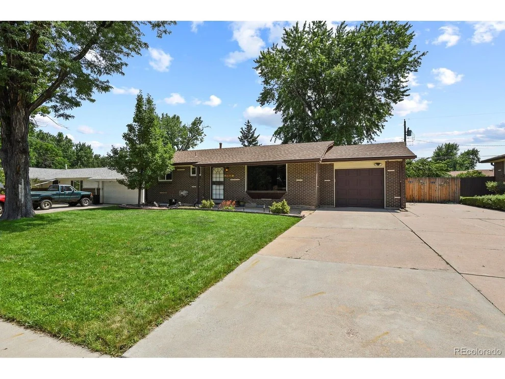 Unit for sale at 1612 S Cody St, Lakewood, CO 80232