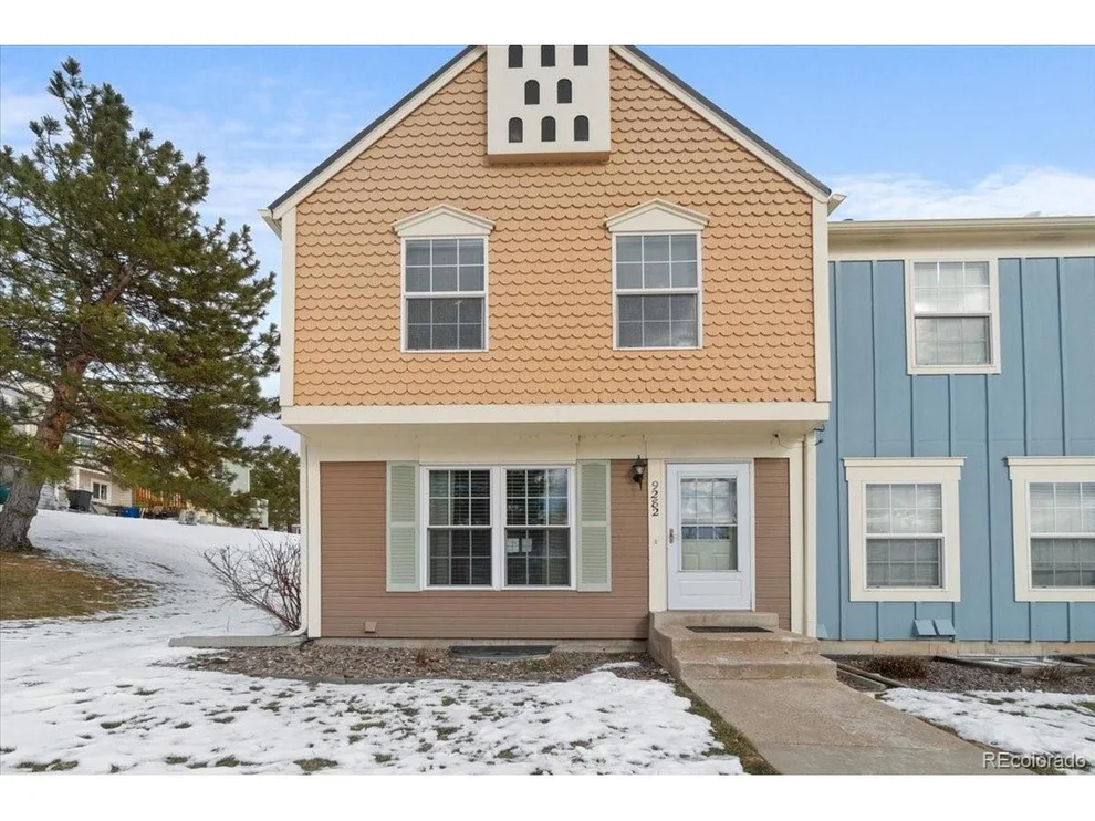 Unit for sale at 9282 W Ontario Dr, Littleton, CO 80128