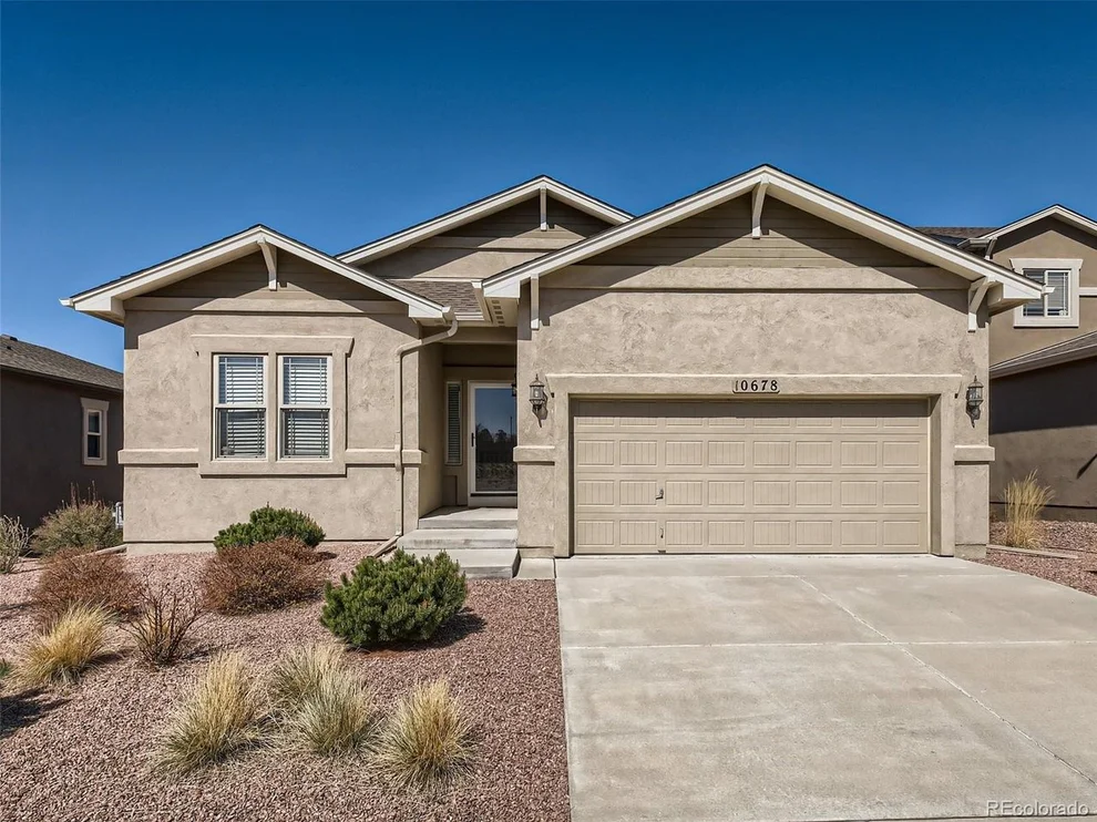 Unit for sale at 10678 Forest Creek Dr, Colorado Springs, CO 80908