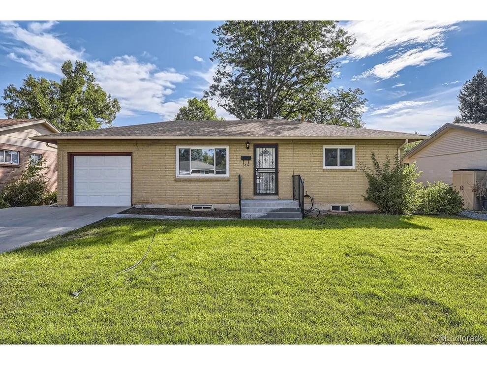 Unit for sale at 3054 S Winona Ct, Denver, CO 80236