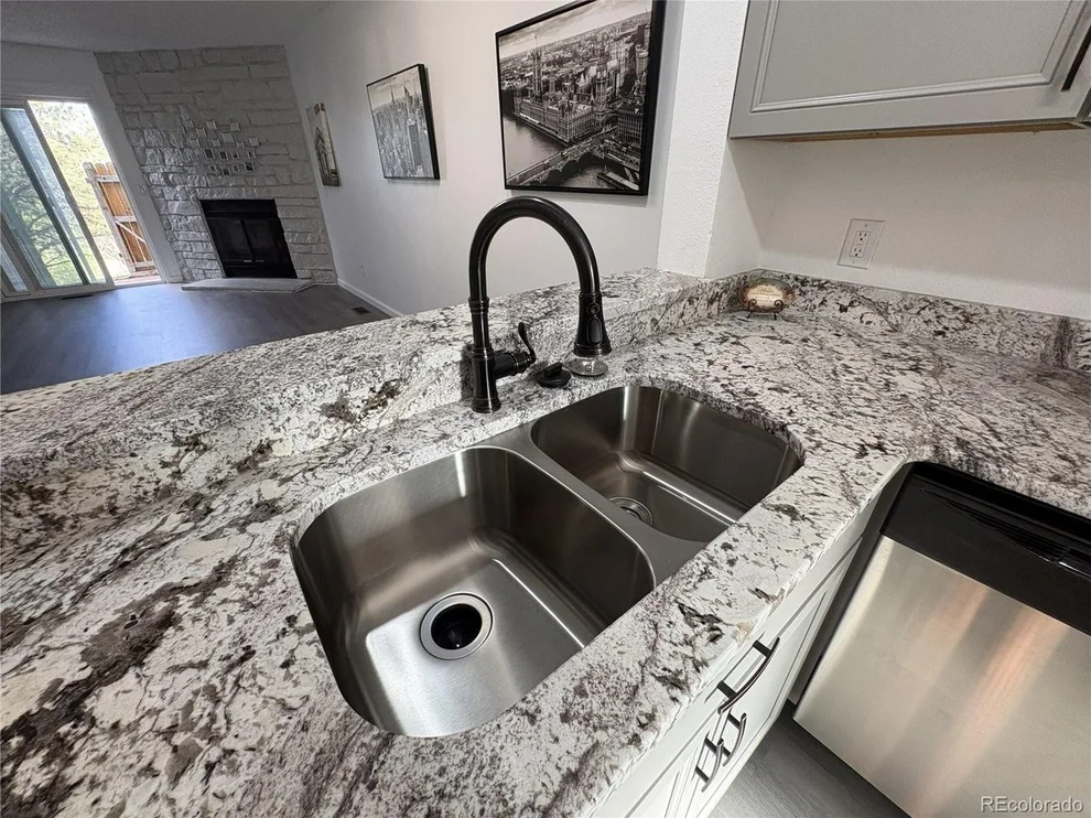 Unit for sale at 2280 S Jasper Way, Aurora, CO 80013