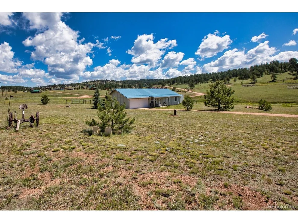 Unit for sale at 17 Garfield Cir, Florissant, CO 80816