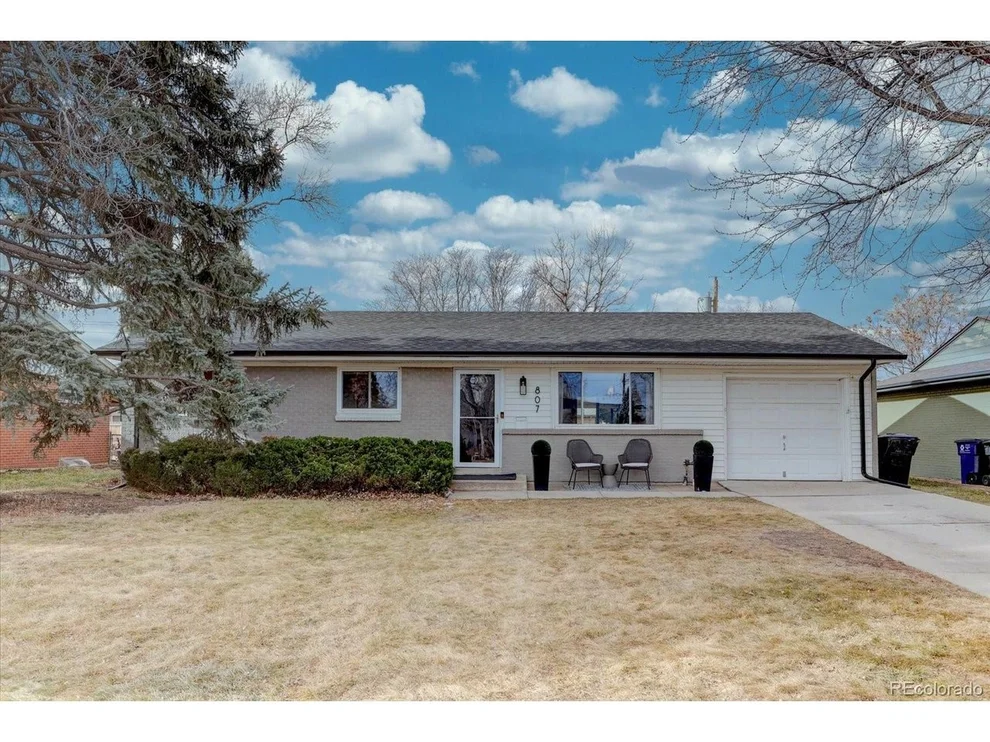 Unit for sale at 807 S Jasmine St, Denver, CO 80224