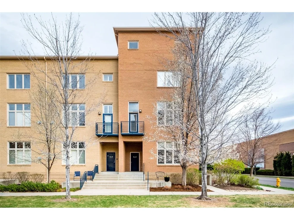 Unit for sale at 190 Roslyn St, Denver, CO 80230