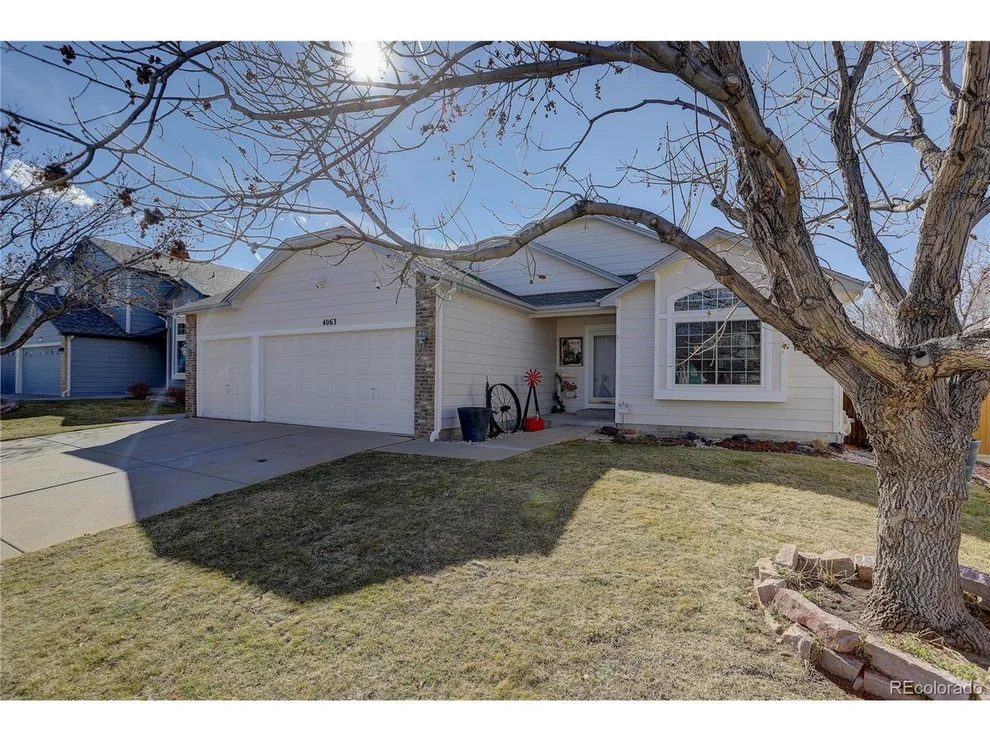 Unit for sale at 4063 S Lisbon Way, Aurora, CO 80013