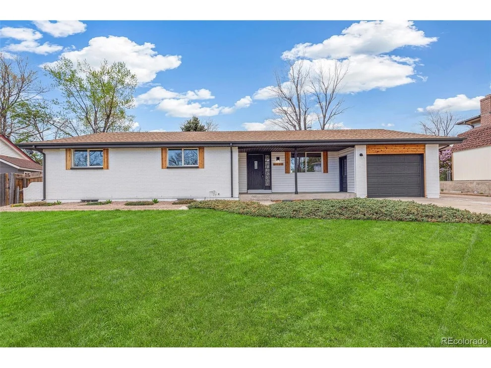 Unit for sale at 8622 W Warren Ln, Lakewood, CO 80227