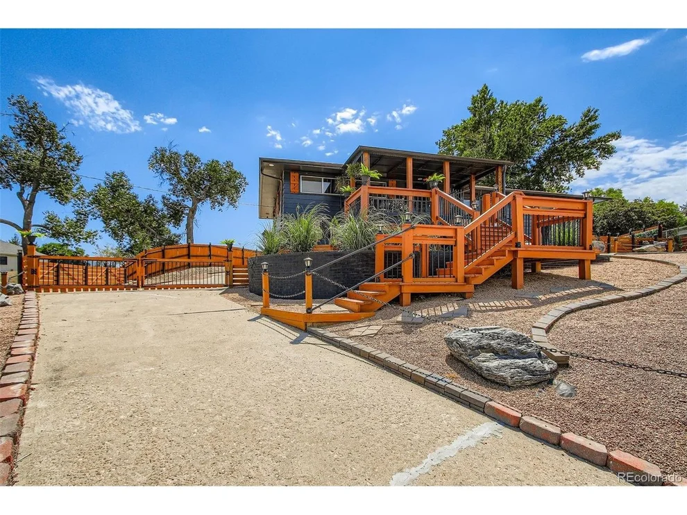 Unit for sale at 9570 Grandview Ave, Arvada, CO 80002