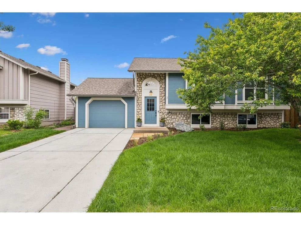 Unit for sale at 632 W Chestnut Ct, Louisville, CO 80027