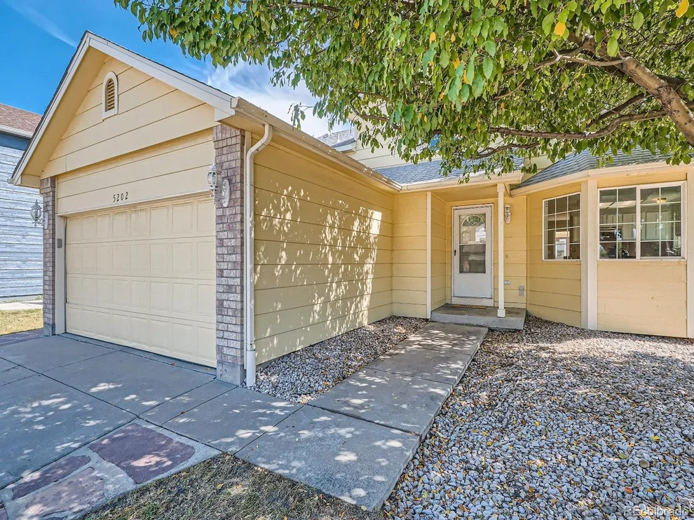 Unit for sale at 5202 Elkhart St, Denver, CO 80239