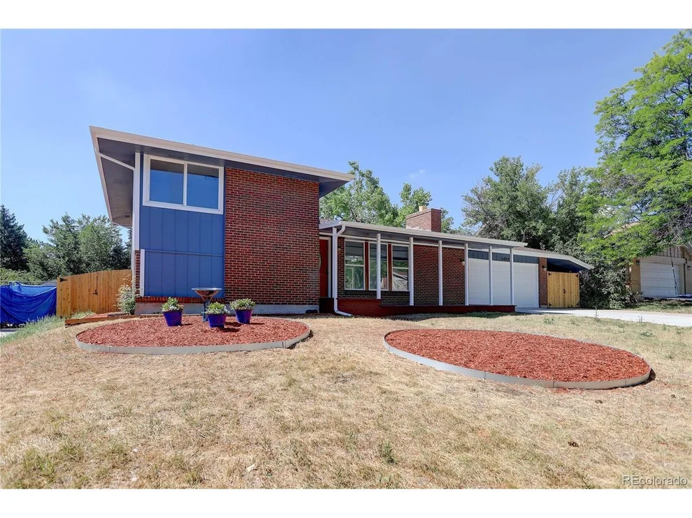 Unit for sale at 6038 W Fair Dr, Littleton, CO 80123