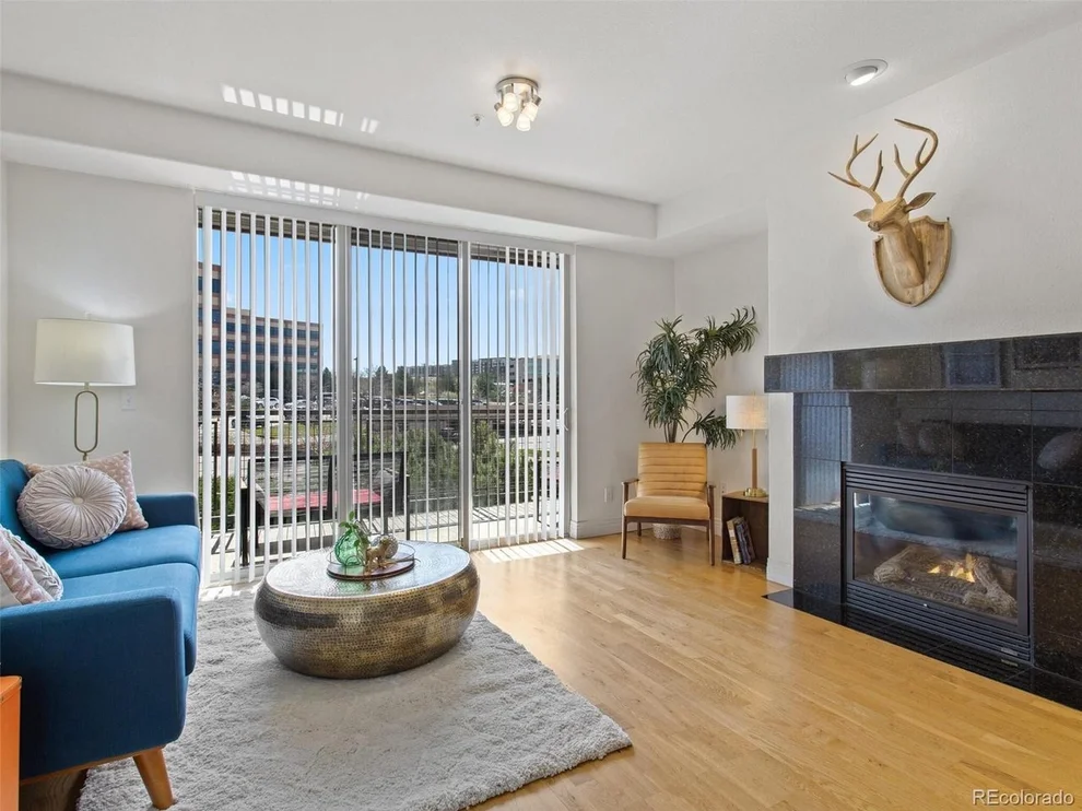 Unit for sale at 9019 E Panorama Cir, Englewood, CO 80112