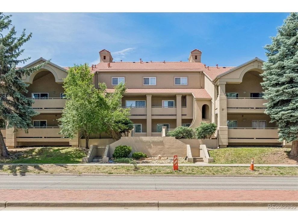 Unit for sale at 935 Broadway, Boulder, CO 80302
