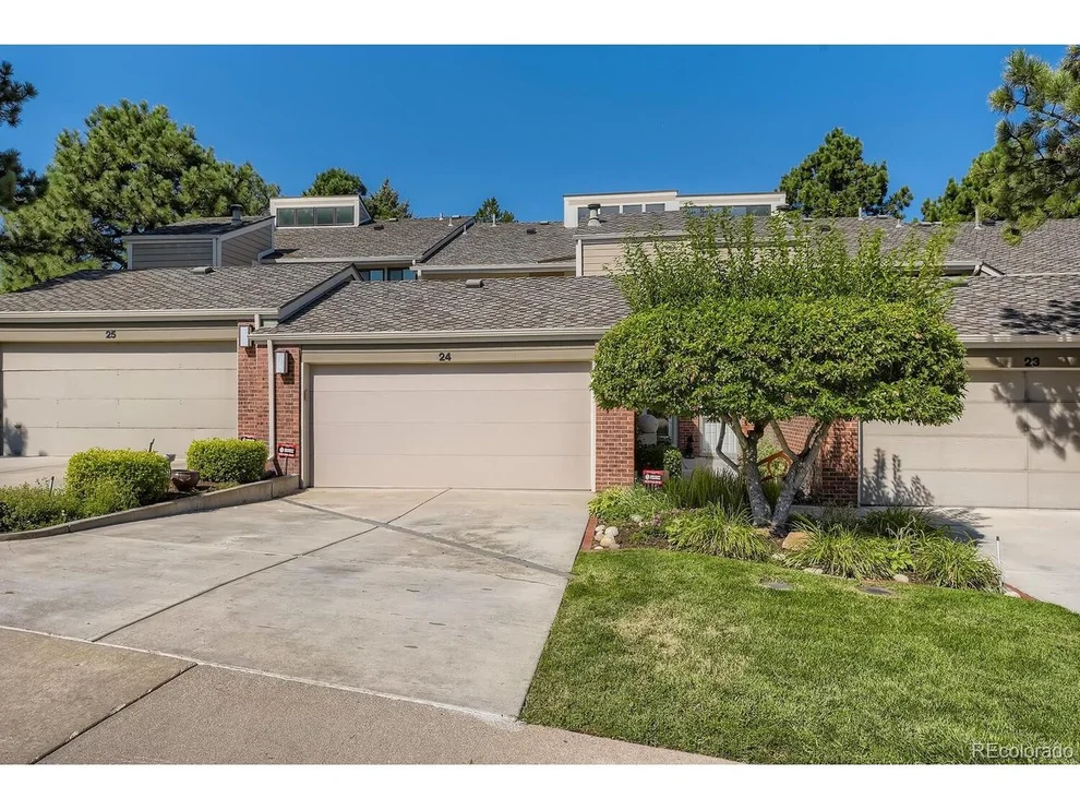 Unit for sale at 4255 S Olive St, Denver, CO 80237