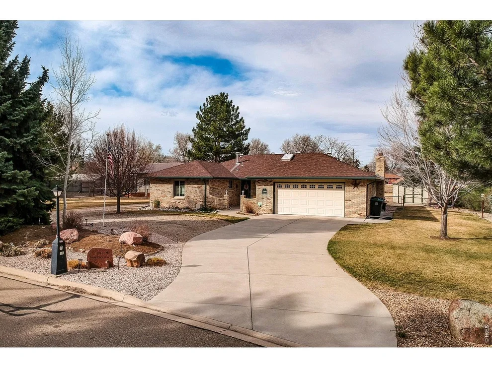 Unit for sale at 2806 Lake Park Way, Longmont, CO 80503