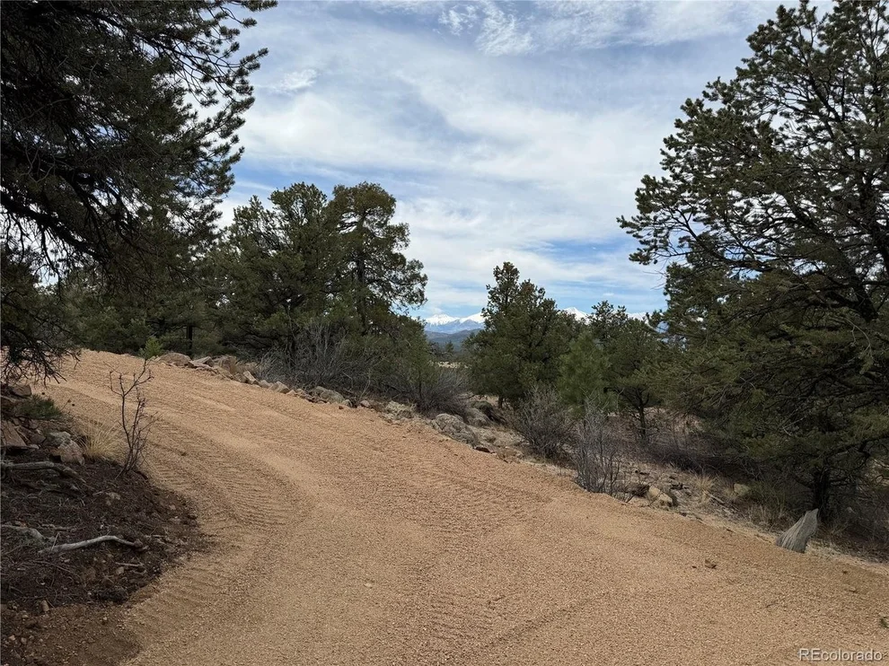 Unit for sale at 672 Coyote Run Trl, Cotopaxi, CO 81223