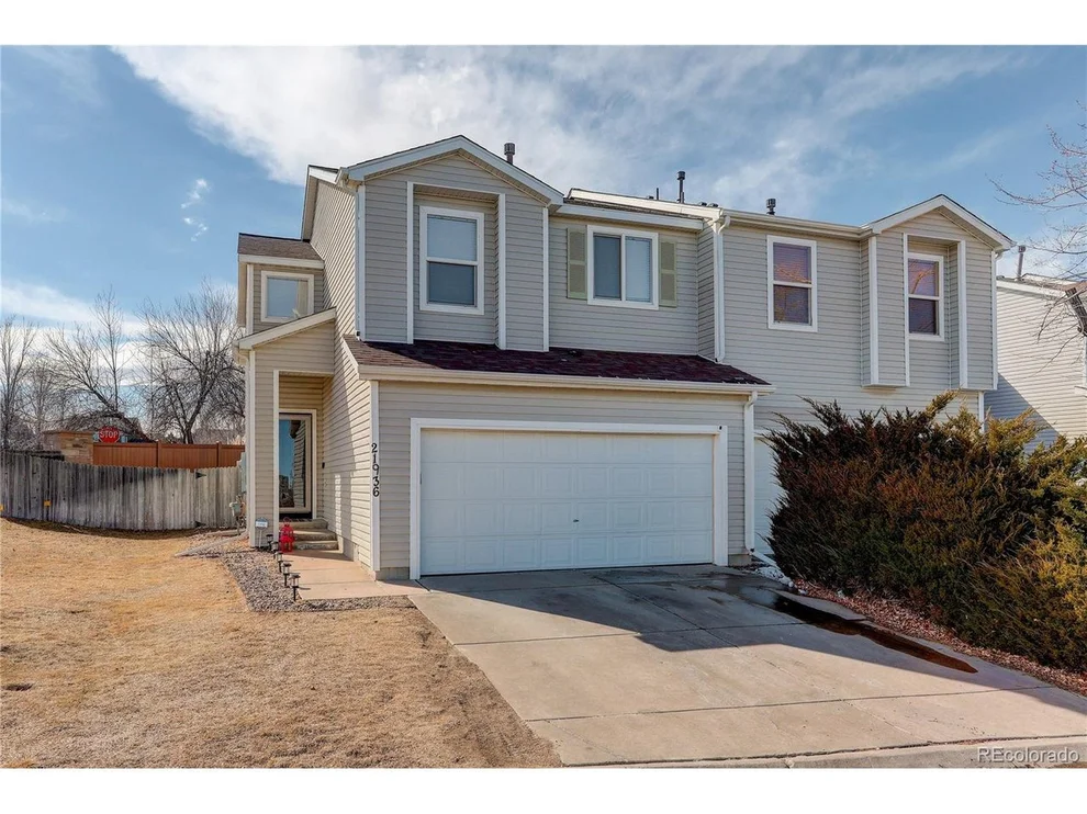 Unit for sale at 21936 E Crestline Pl, Aurora, CO 80015