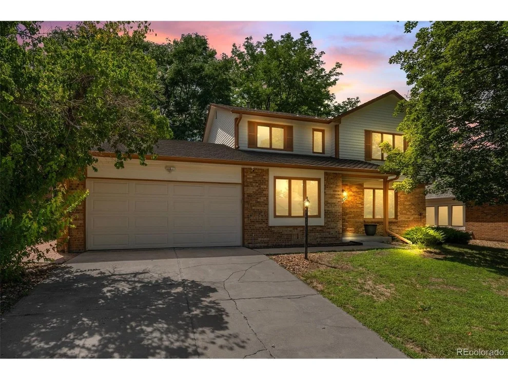 Unit for sale at 2027 S Gray Dr, Denver, CO 80227
