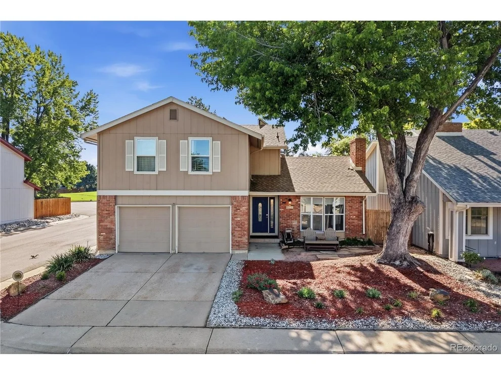 Unit for sale at 12401 E Amherst Cir, Aurora, CO 80014