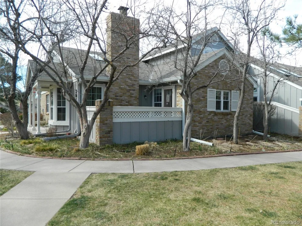 Unit for sale at 3011 W Long Ct, Littleton, CO 80120