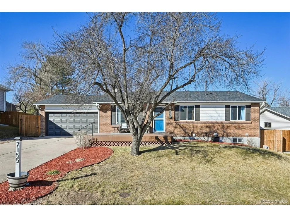 Unit for sale at 7155 S Dover Ct, Littleton, CO 80128