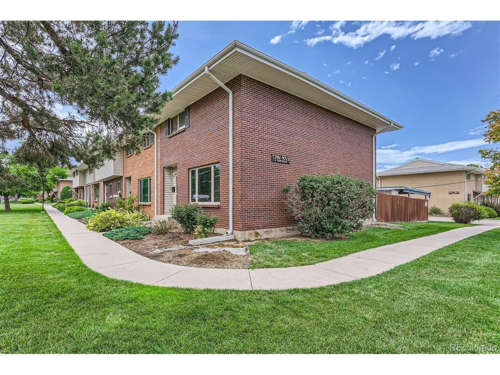 Unit for sale at 9213 E Mansfield Ave, Denver, CO 80237