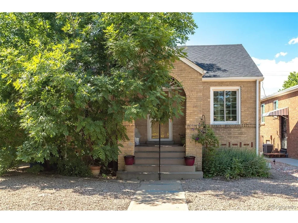 Unit for sale at 4820 W Moncrieff Pl, Denver, CO 80212