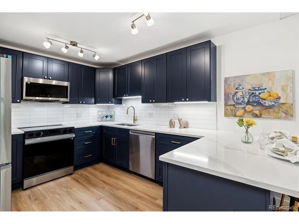 Unit for sale at 625 S Alton Way, Denver, CO 80247