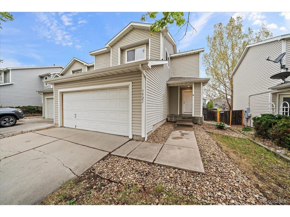 Unit for sale at 7921 S Kalispell Way, Englewood, CO 80112