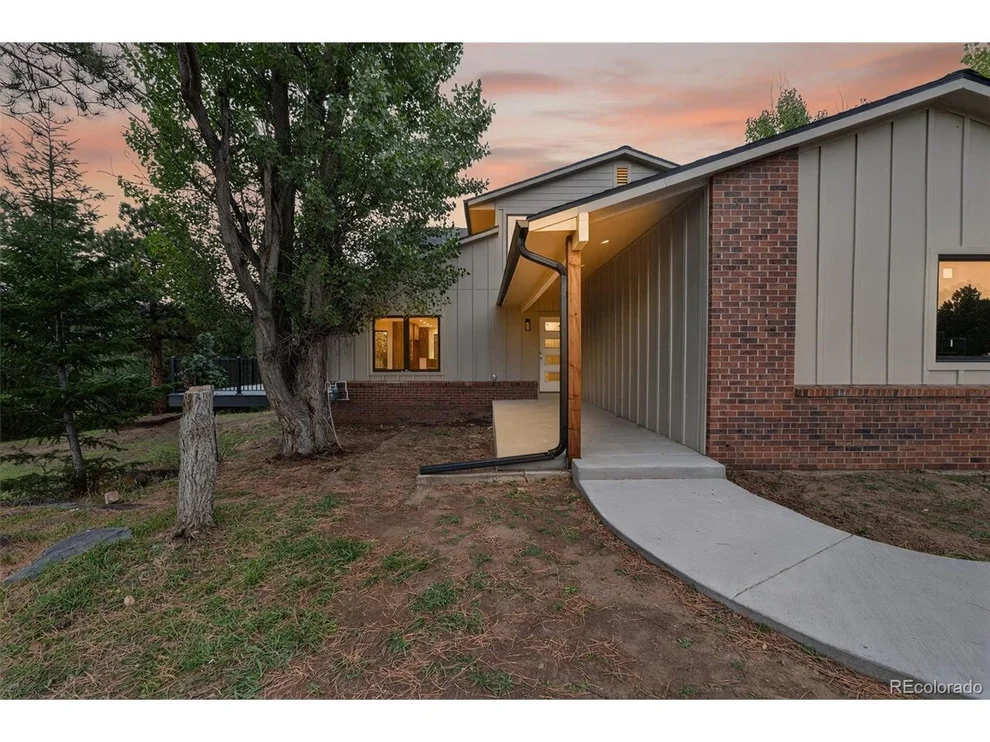 Unit for sale at 7552 Surrey Dr, Morrison, CO 80465