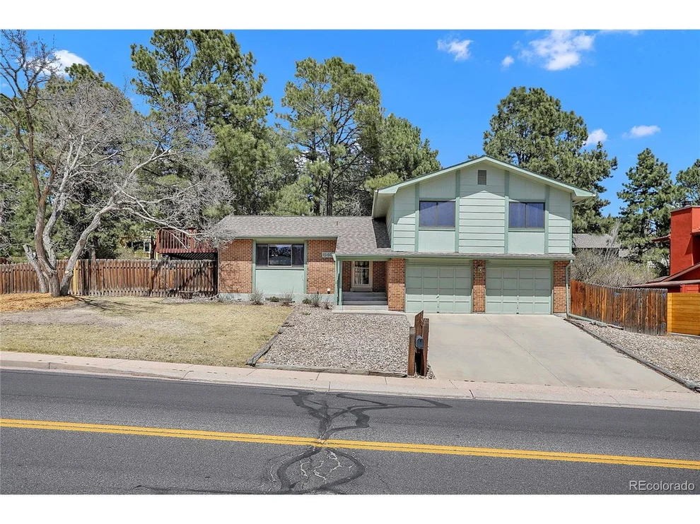 Unit for sale at 640 Allegheny Dr, Colorado Springs, CO 80919
