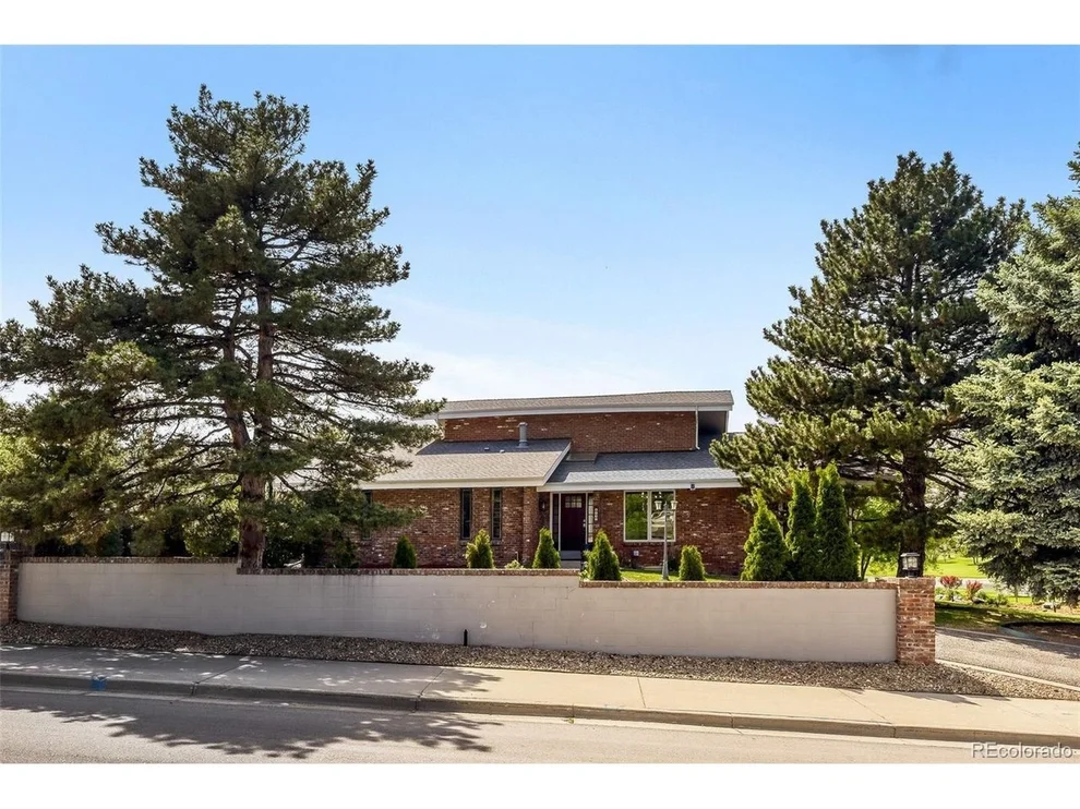 Unit for sale at 4137 S Sheridan Blvd, Denver, CO 80235