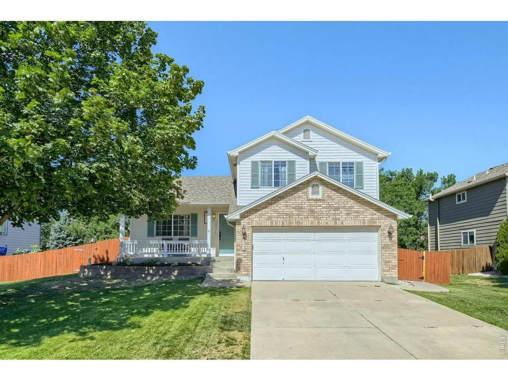 Unit for sale at 1415 Deerwood Dr, Longmont, CO 80504