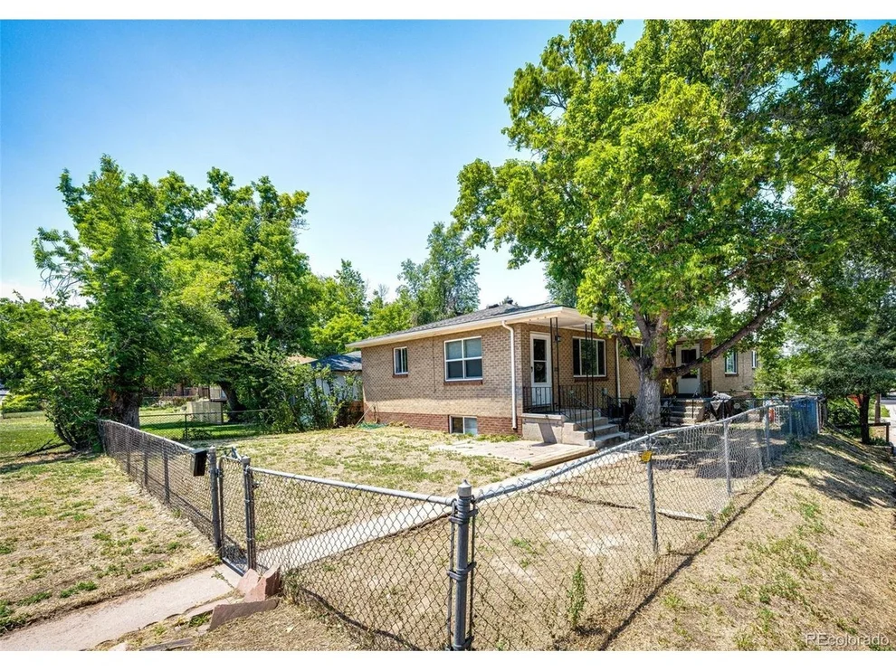 Unit for sale at 110 W Princeton Ave, Englewood, CO 80110