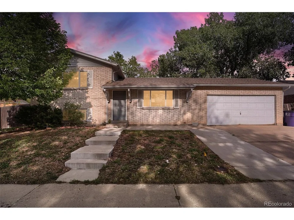 Unit for sale at 5542 Sable St, Denver, CO 80239