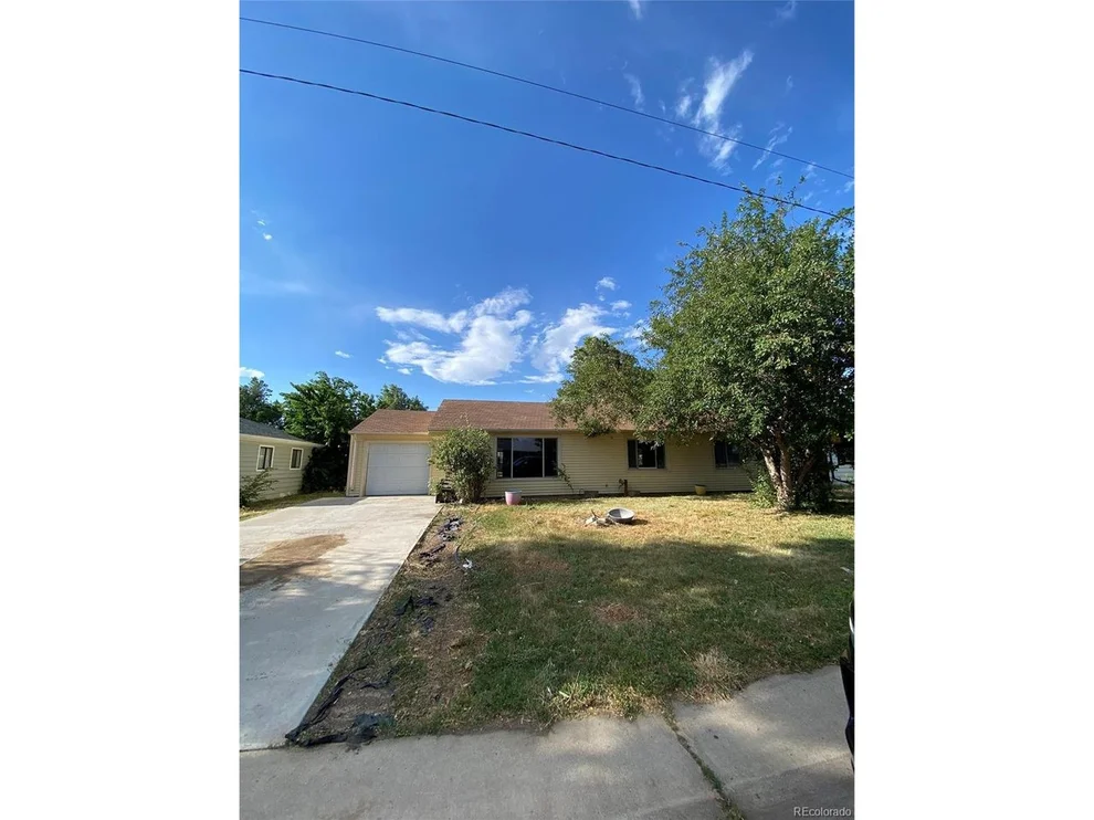 Unit for sale at 9927 E 7th Ave, Aurora, CO 80010