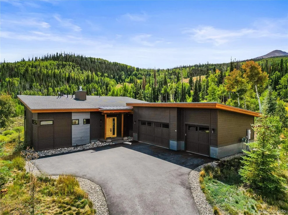 Unit for sale at 127 Maryland Creek Rd, Silverthorne, CO 80498