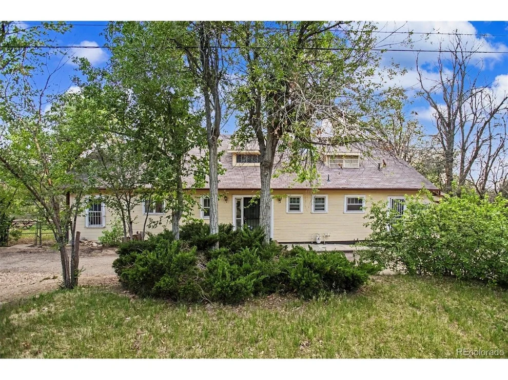 Unit for sale at 3945 S Fox St, Englewood, CO 80110