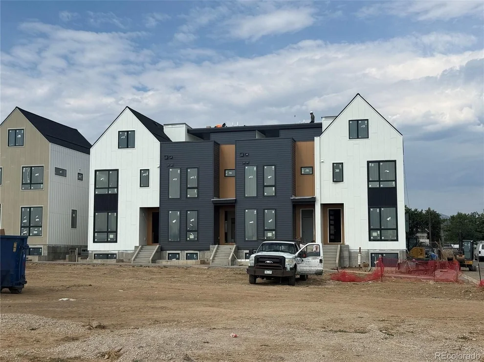 Unit for sale at 556 Lombardi Cir, Louisville, CO 80027