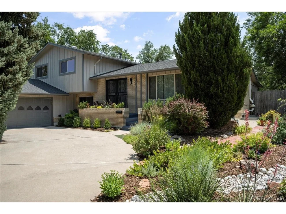 Unit for sale at 2006 W Davies Ave, Littleton, CO 80120