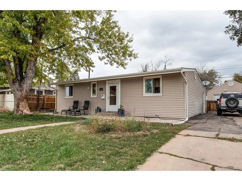 Unit for sale at 261 Campo St, Denver, CO 80221