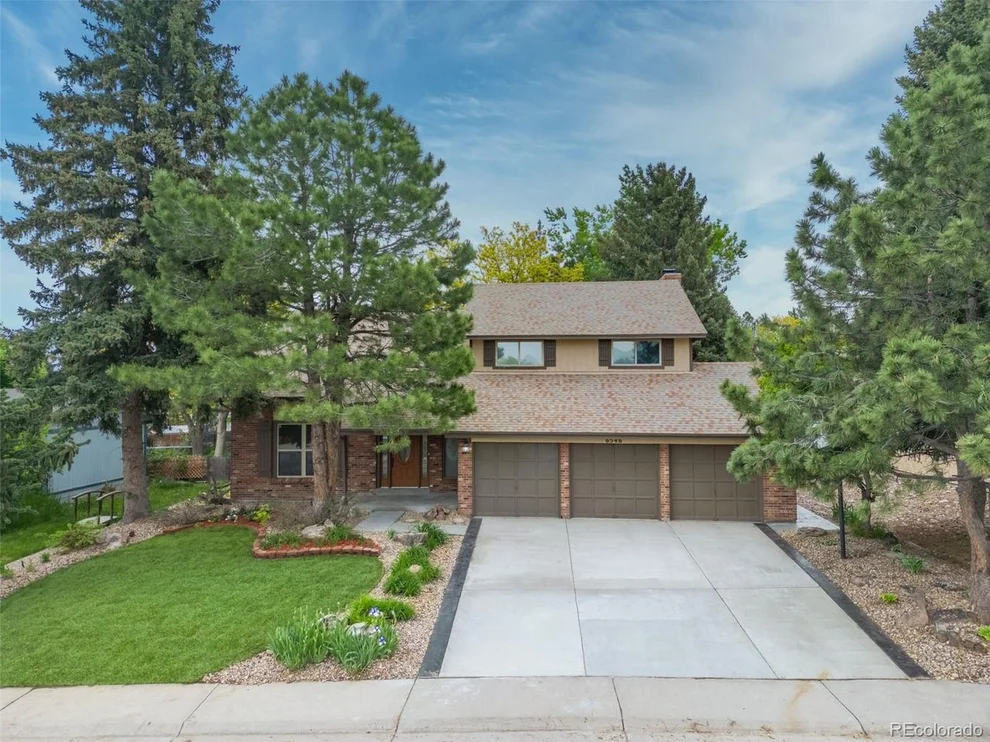 Unit for sale at 6546 S Brentwood Way, Littleton, CO 80123
