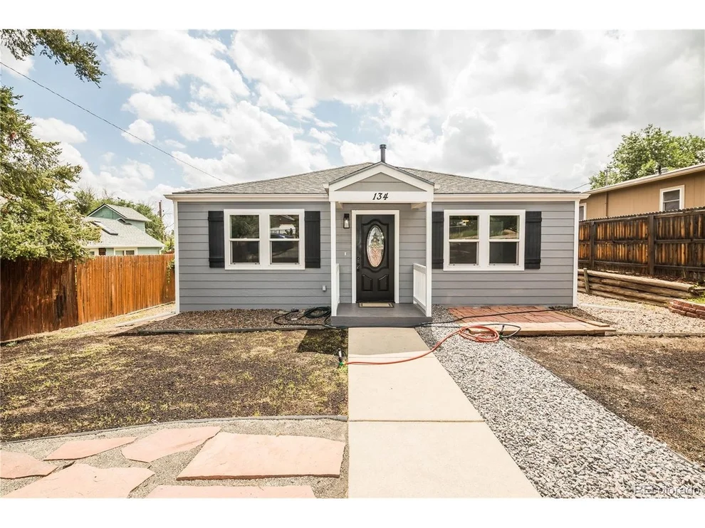 Unit for sale at 134 W Broadway St, Elizabeth, CO 80107