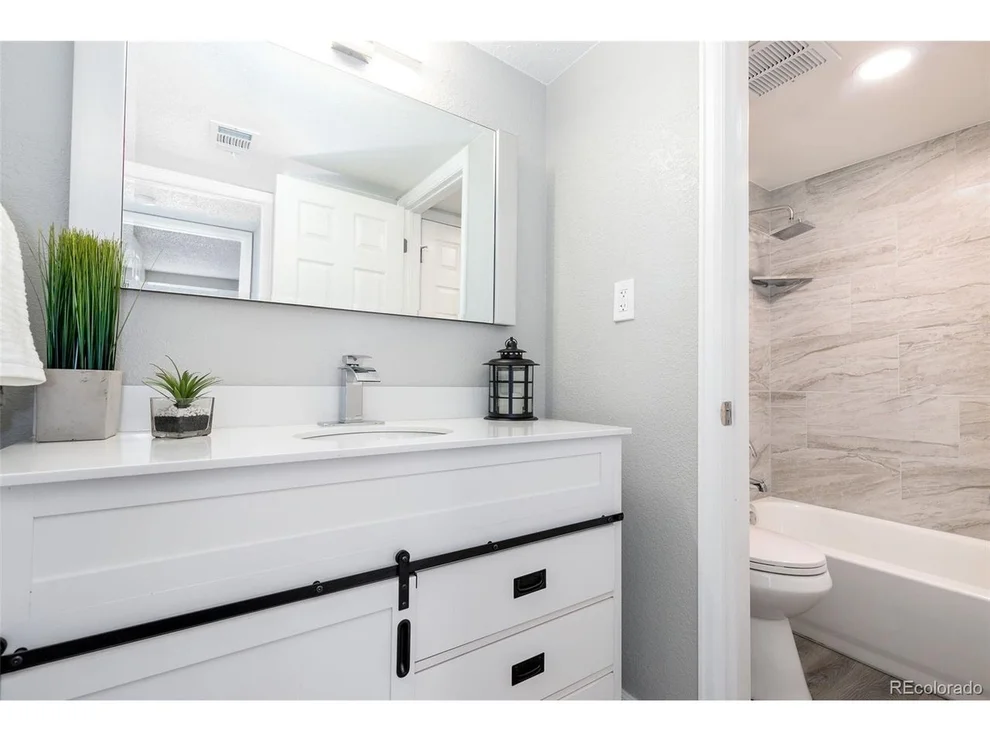 Unit for sale at 3539 S Fairplay Way, Aurora, CO 80014