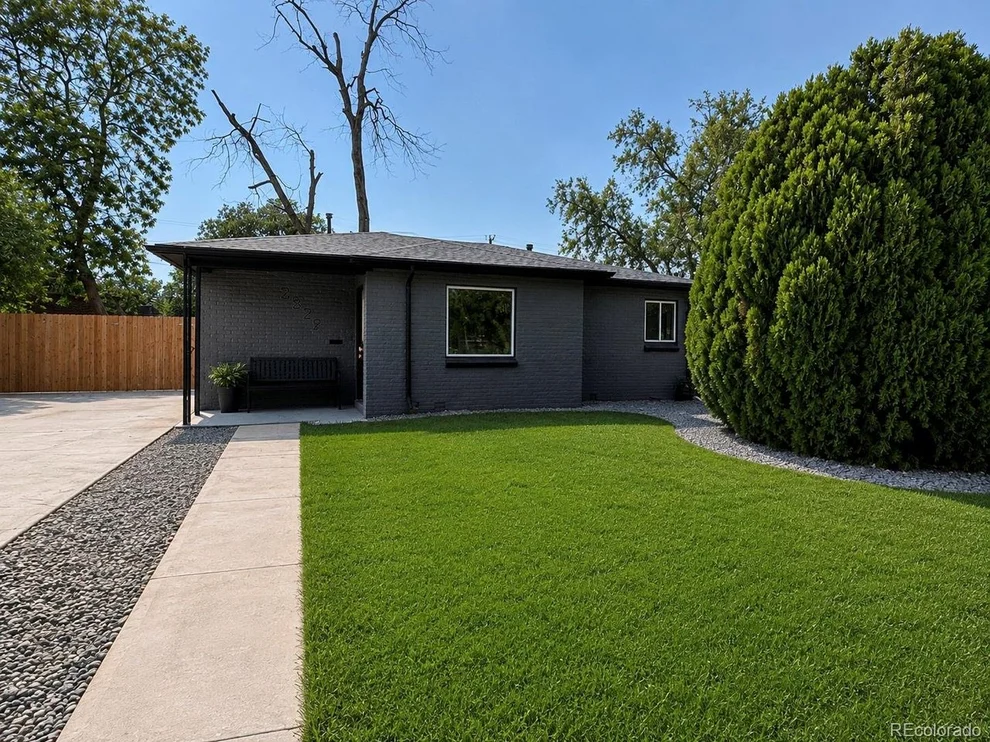 Unit for sale at 2921 Jasmine St, Denver, CO 80207