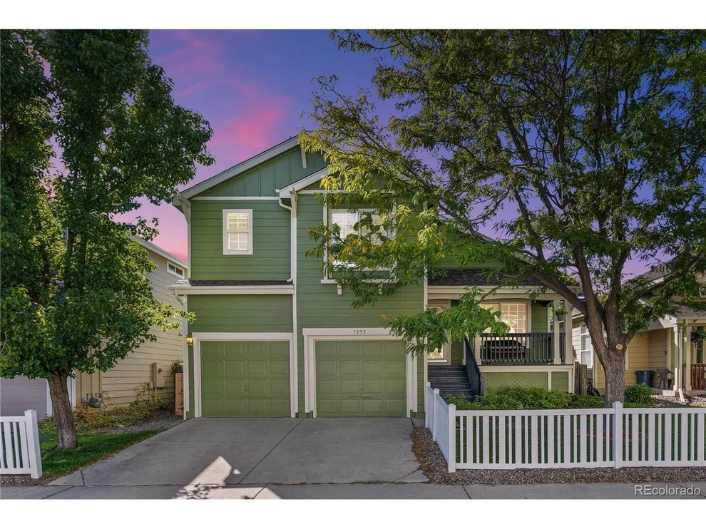 Unit for sale at 1255 S Chester Ct, Denver, CO 80247