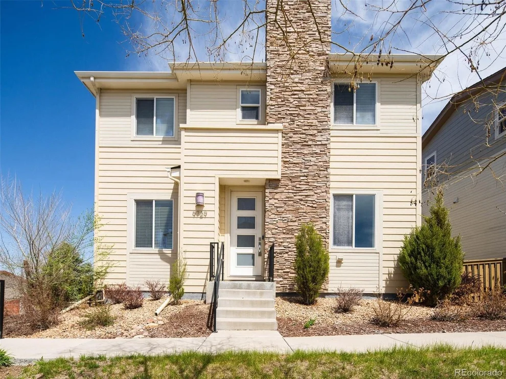 Unit for sale at 9729 Dunning Cir, Highlands Ranch, CO 80126