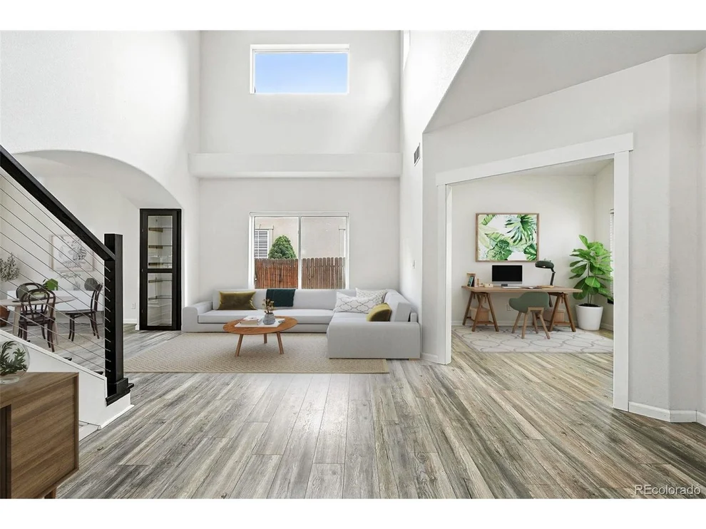 Unit for sale at 2078 Goldfinch Ct, Longmont, CO 80503